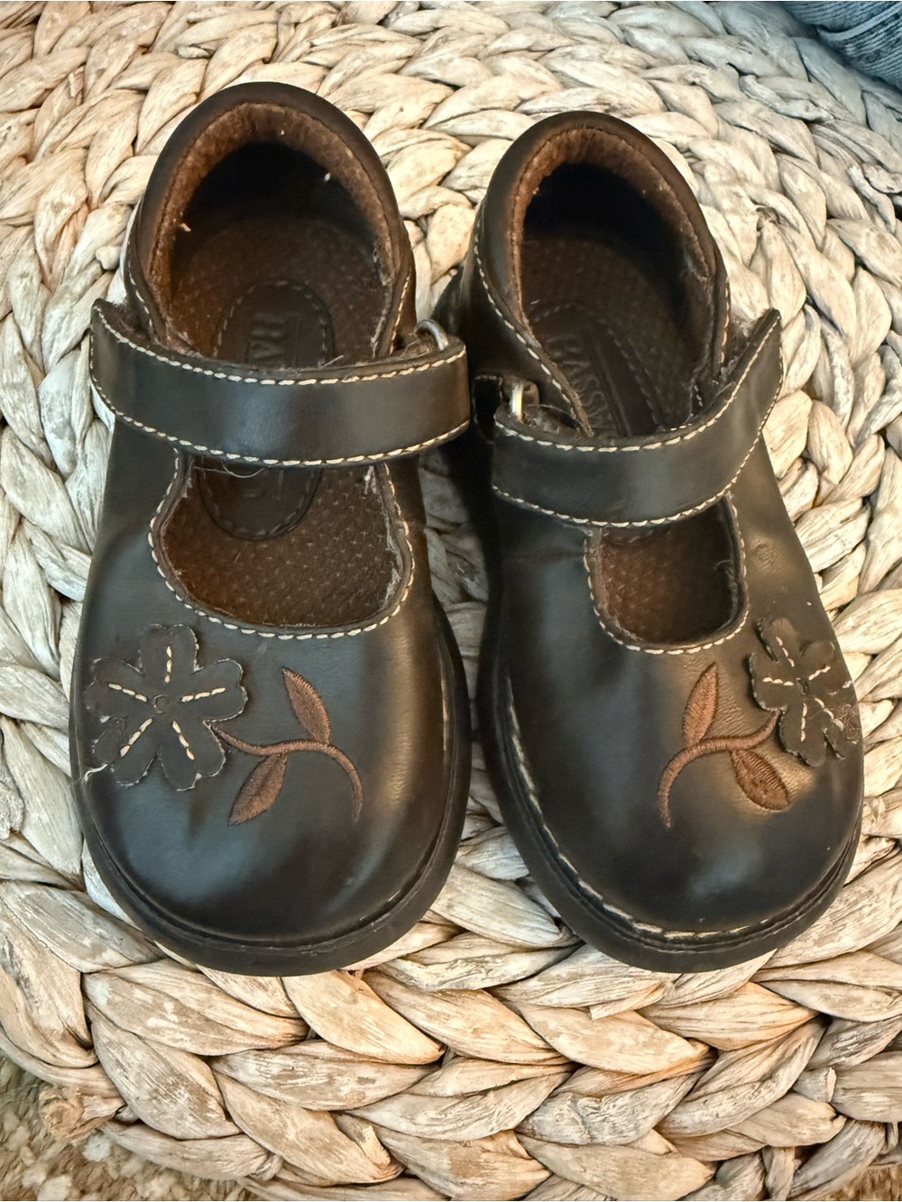 Vintage Girls Brown Mary Jane Shoes with Flower Accent